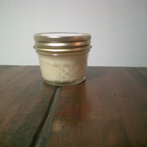 The Candle Company Candle, Scent: Saffron & Suede in a Jar NIP - Picture 3 of 9